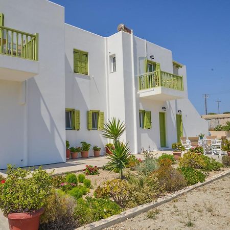 Zeras Apartments Adamantas Exterior photo