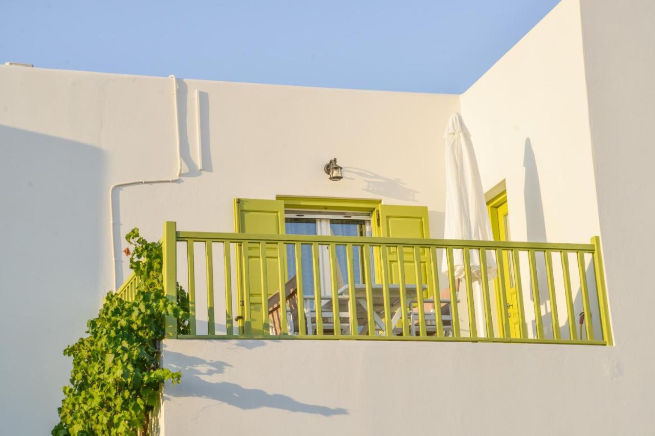 Zeras Apartments Adamantas Exterior photo