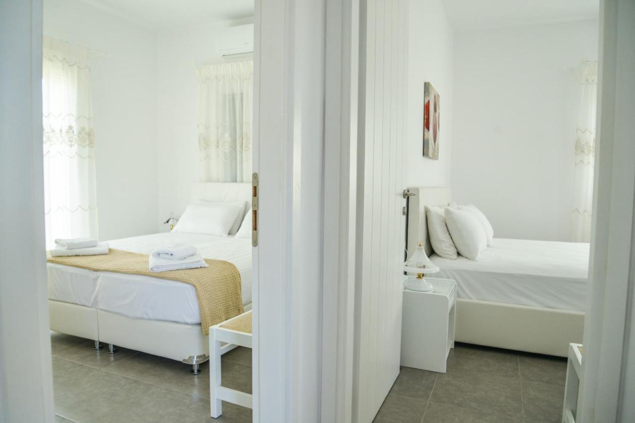 Zeras Apartments Adamantas Exterior photo