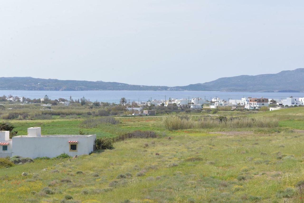 Zeras Apartments Adamantas Exterior photo